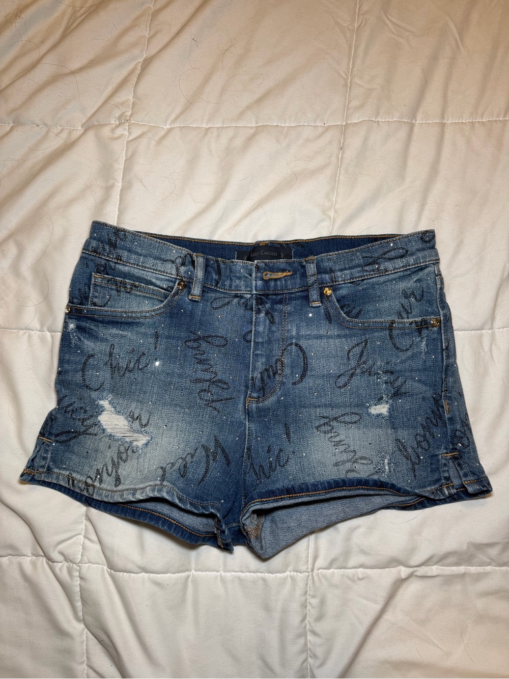 Juicy Couture Script-Print Denim Shorts - Light Blue